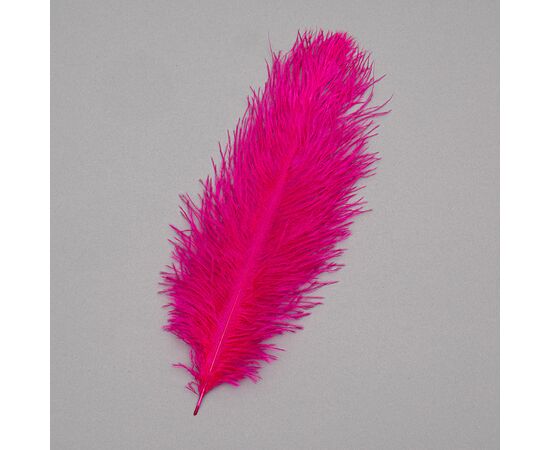 Страусиное перо 25-30 см  малиновый ᐒ купить на  ❤ Like7km.com.ua